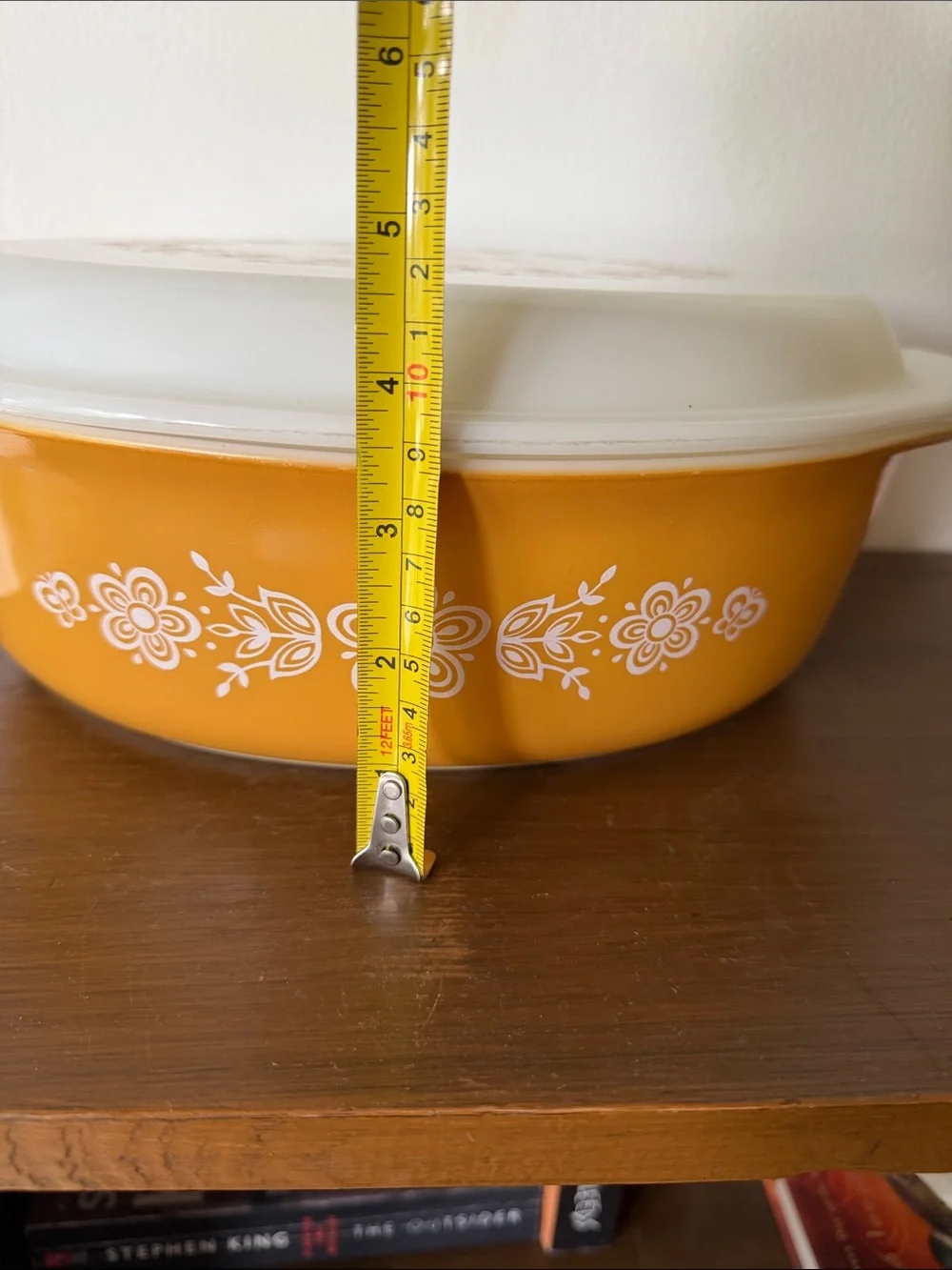 Vintage “Butterfly Gold” Pyrex Covered Casserole Dish with White Lid - 2.5qt